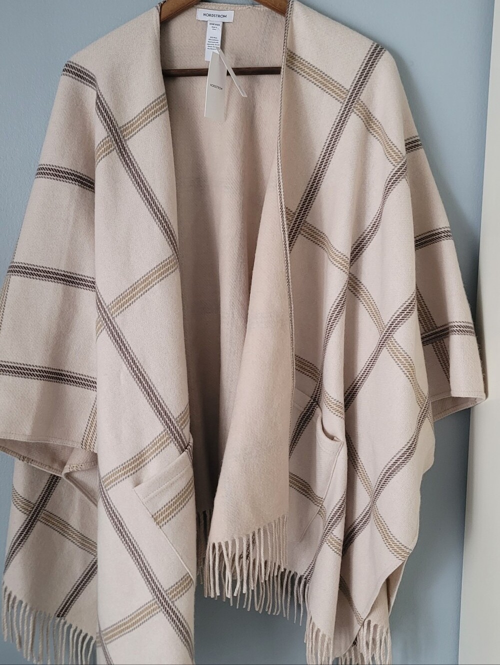 Nordstrom Wrap Poncho Wool/ Cashmere Os
